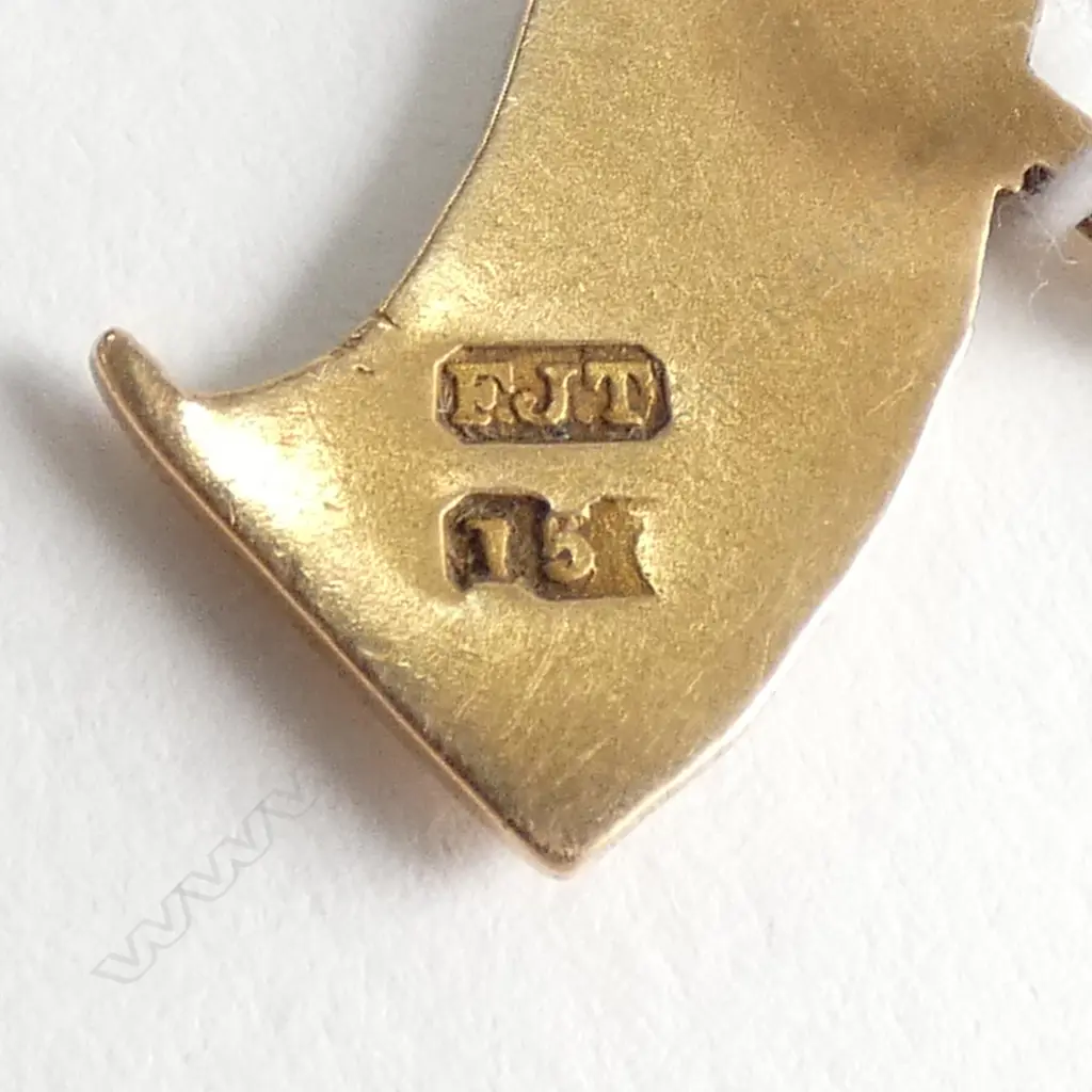 ORNATELY ENGRAVED GOLD LETTER 'A' BROOCH,STAMPED '15 FJT', 6.97GM, H. 50MM Image 1++