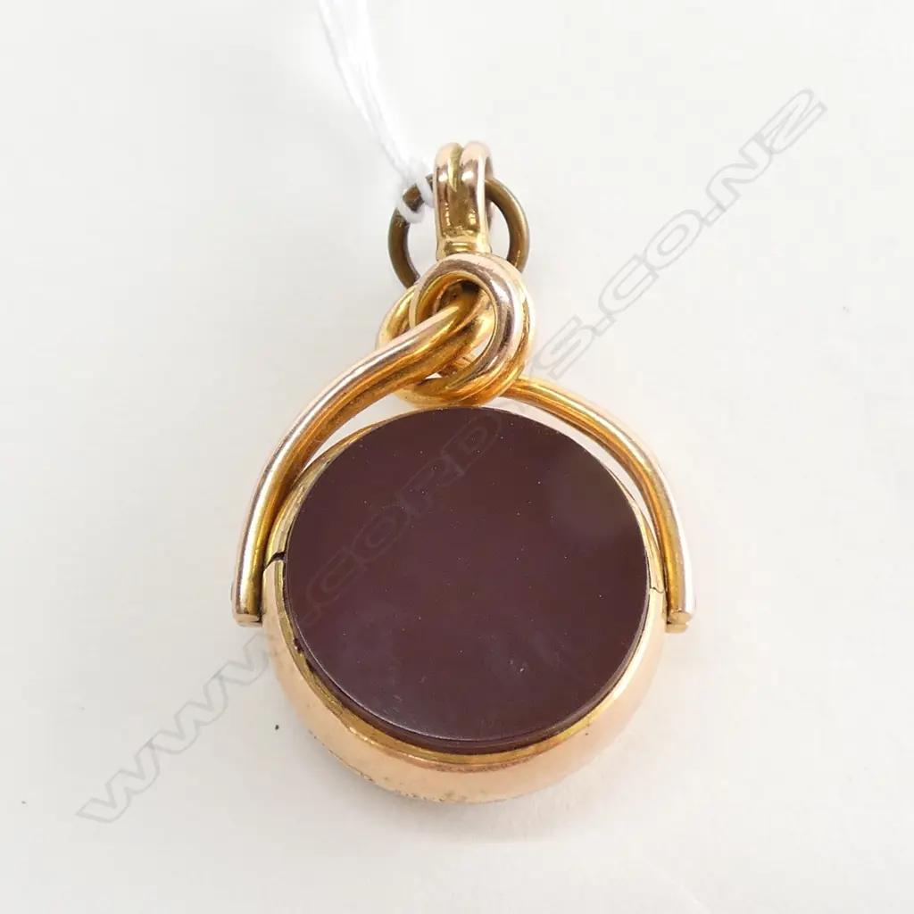 9CT VICTORIAN SPINNER BLOODSTONE AND CARNELIAN Image 1++