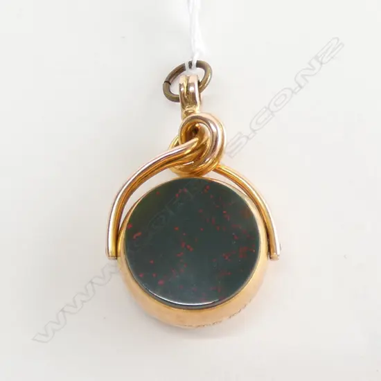 9CT VICTORIAN SPINNER BLOODSTONE AND CARNELIAN