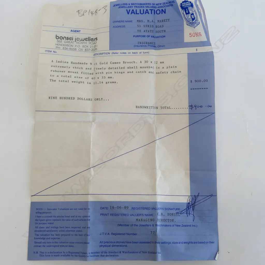 9CT GOLD FRAMED CAMEO BROOCH AUSTRALIAN MARKS ? Image 1++