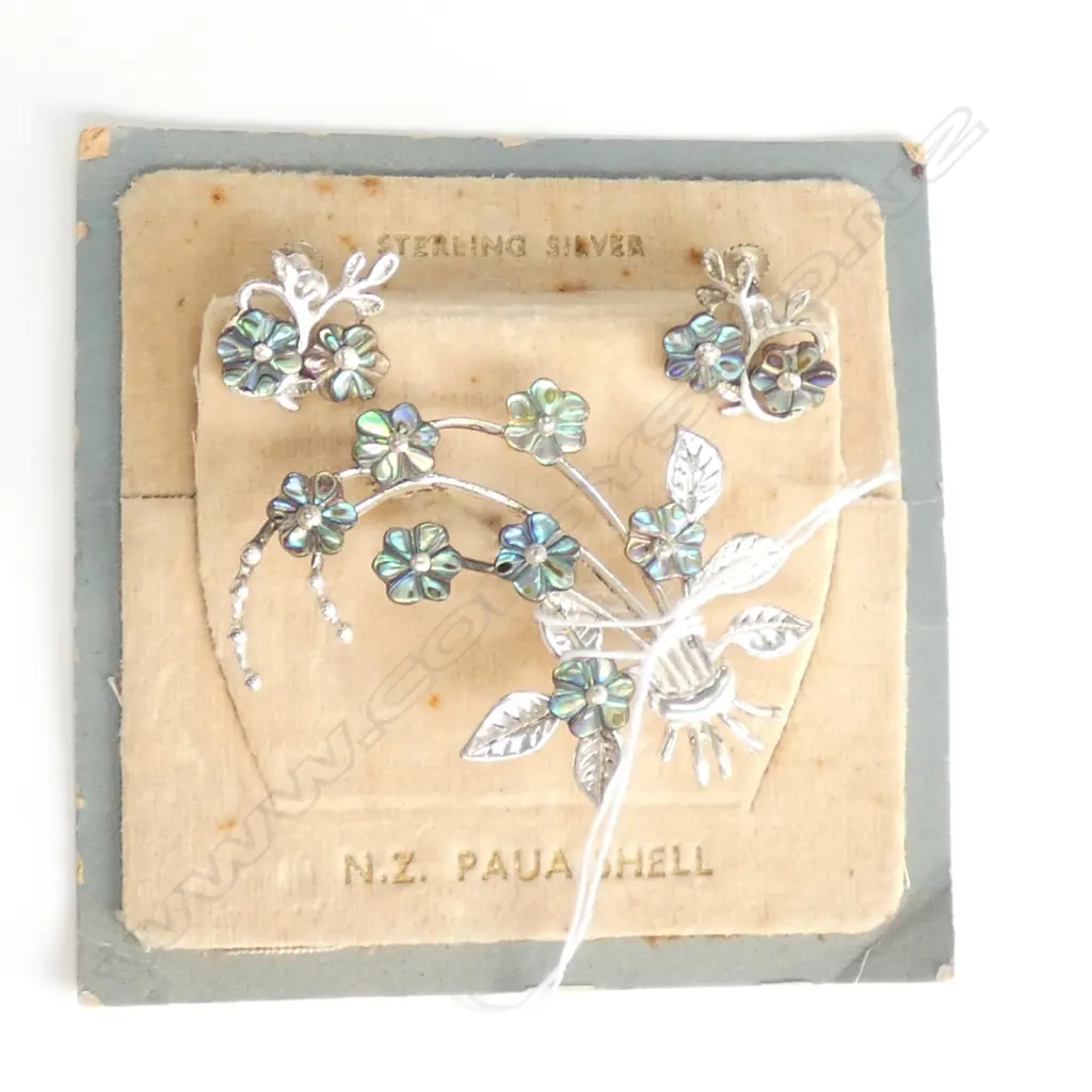 ARIKI VINTAGE NZ SILVER PAUA BROOCH & EARRING SET... Image 1++