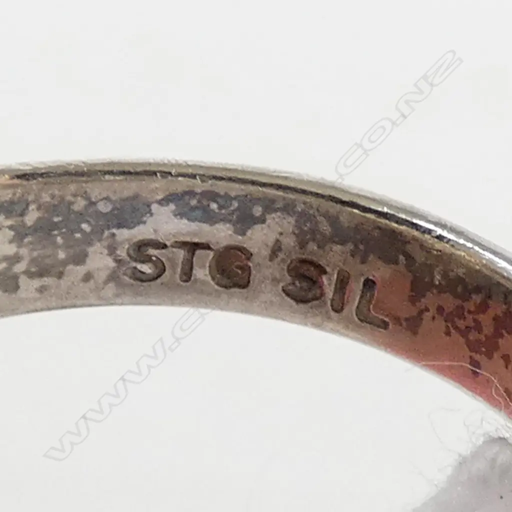 2 SILVER MALACHITE RINGS & BRACELET Image 1++