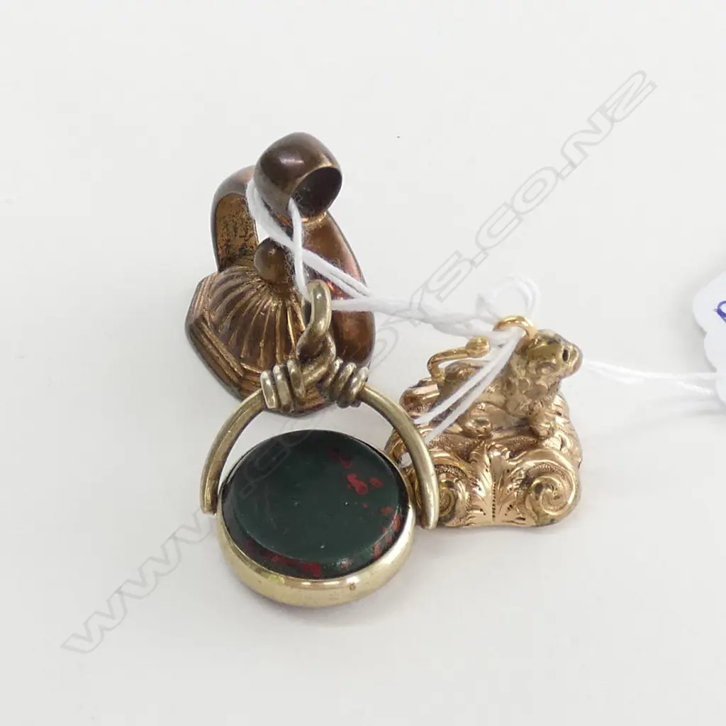 VICTORIAN SPINNER AND 2 FOB SEALS Image 1++