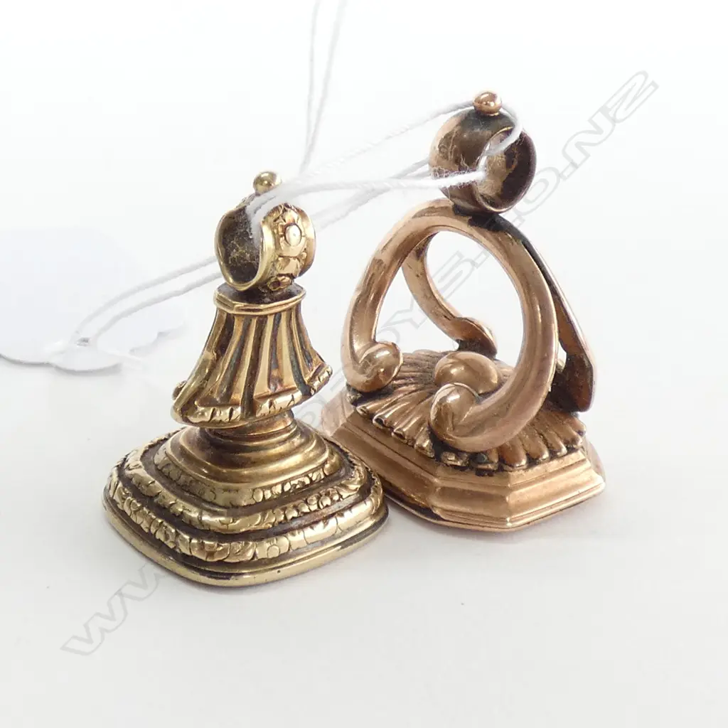 2 VICTORIANFOB SEALS Image 1++