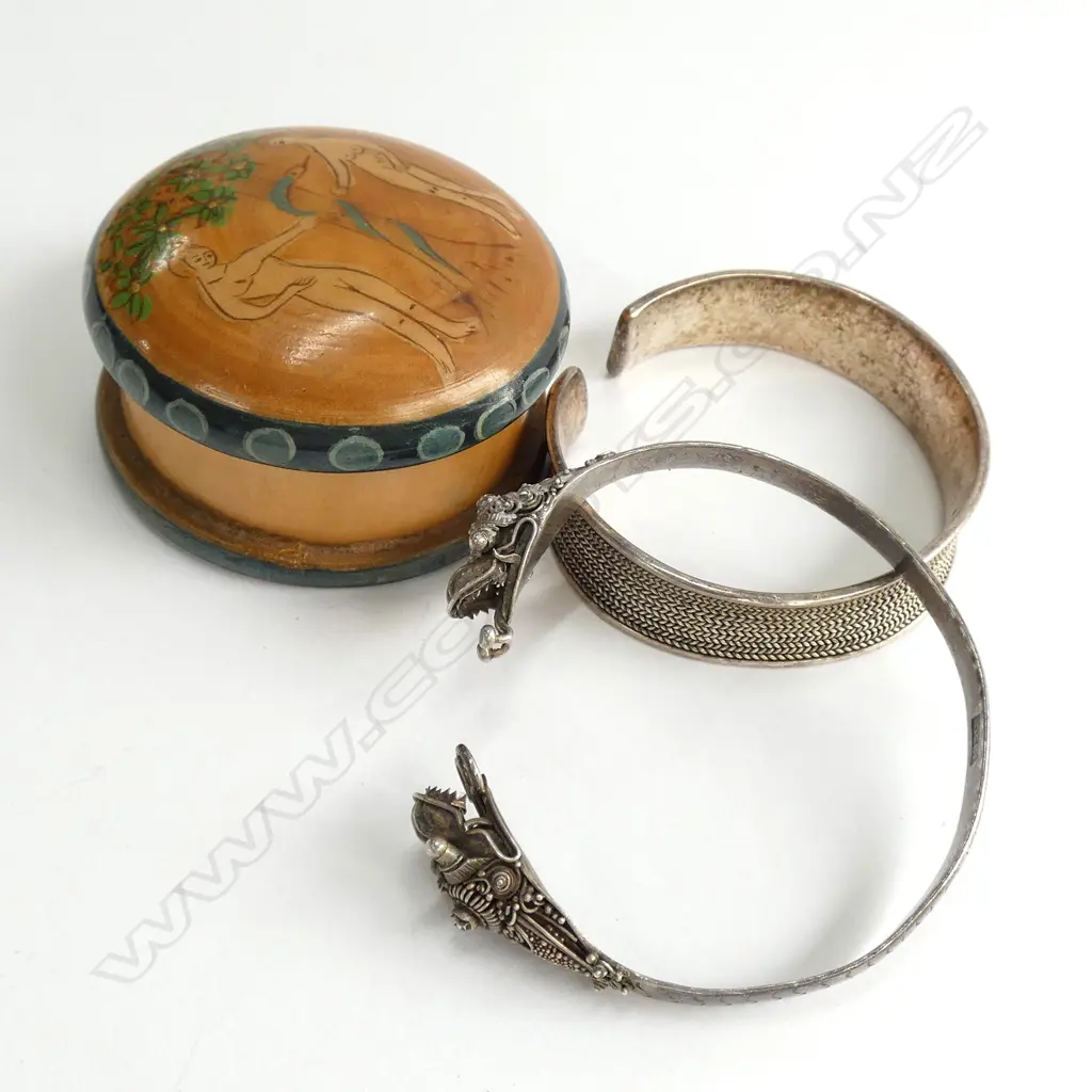 2 SILVER BANGLES + ADAM & EVE PAINTED TRINKET BOX... Image 1++