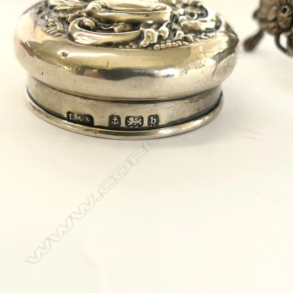 S/SILVER FOOTED CRYSTAL BOWL, S/SILVER LID TO DRESSING TABLE BOWL + 3 EP NAPKIN RINGS Image 1++