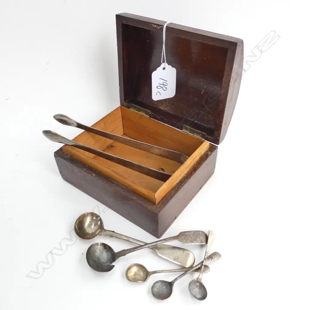 BOX OF STG SILVER ITEMS; 5 SPOONS, TONGS 73 GRAMS Image 1++