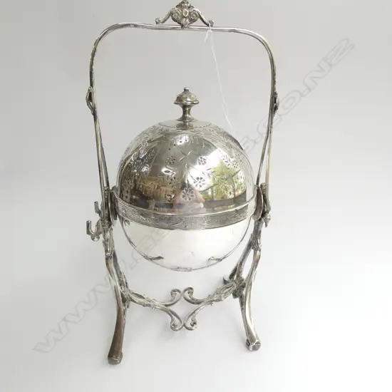 VICTORIAN ENGRAVED SILVER PLATE OVAL BUTTER HOLDER AND STAND, H. 320MM