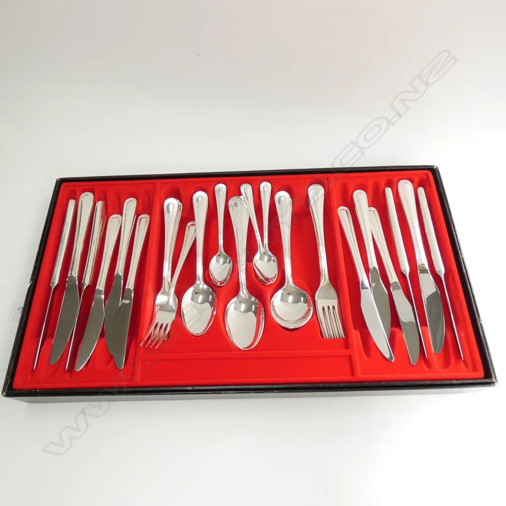 6PC EP SILVERSMITHS OF AMERICA 'ONEIDA' CUTLERY  SET, BY W.A. ROGERS, BOXED Image 1++