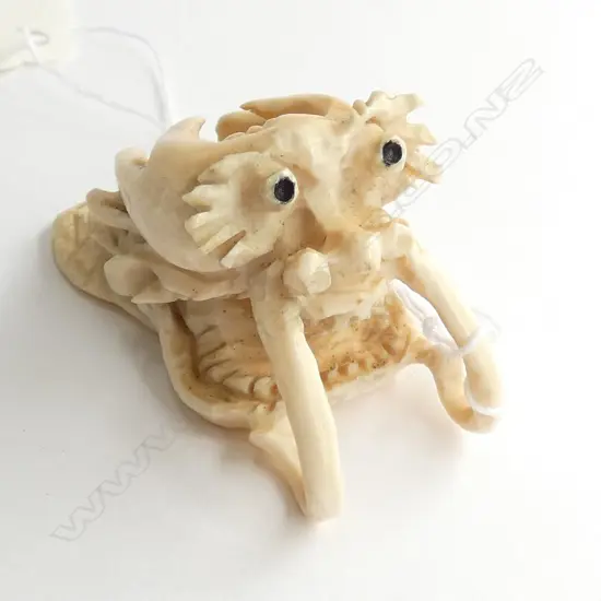 JAPANESE CARVED IVORY DRAGON MASK NETSUKE SIGNED