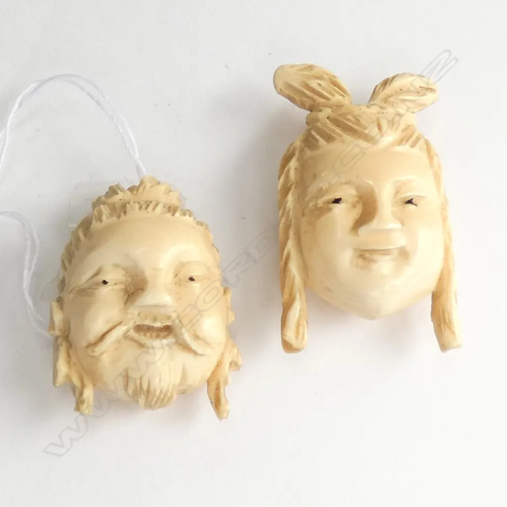 2 JAPANESE CARVED IVORY NETSUKE MASK NETSUKE Image 1++