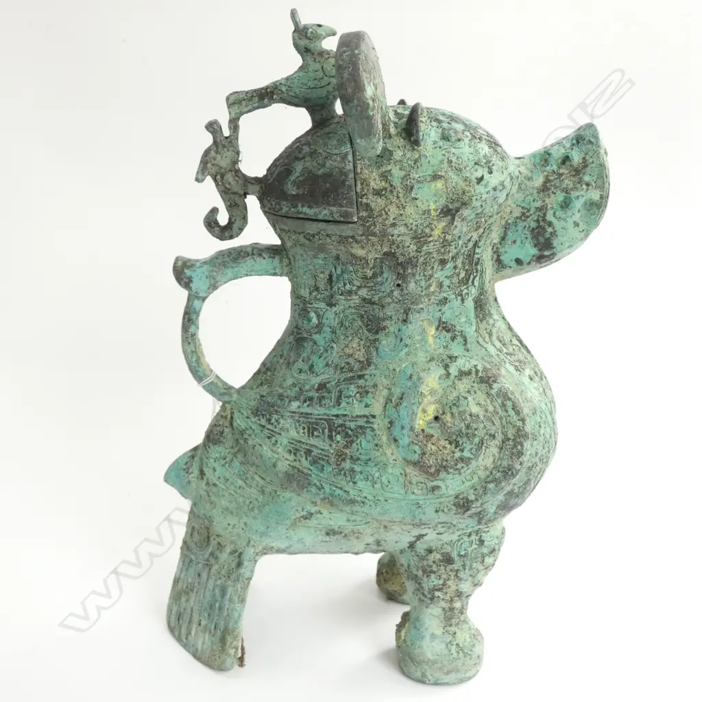 ARCHAIC HAN STYLE BRONZE CEREMONIAL EWER H. 340MM Image 1++
