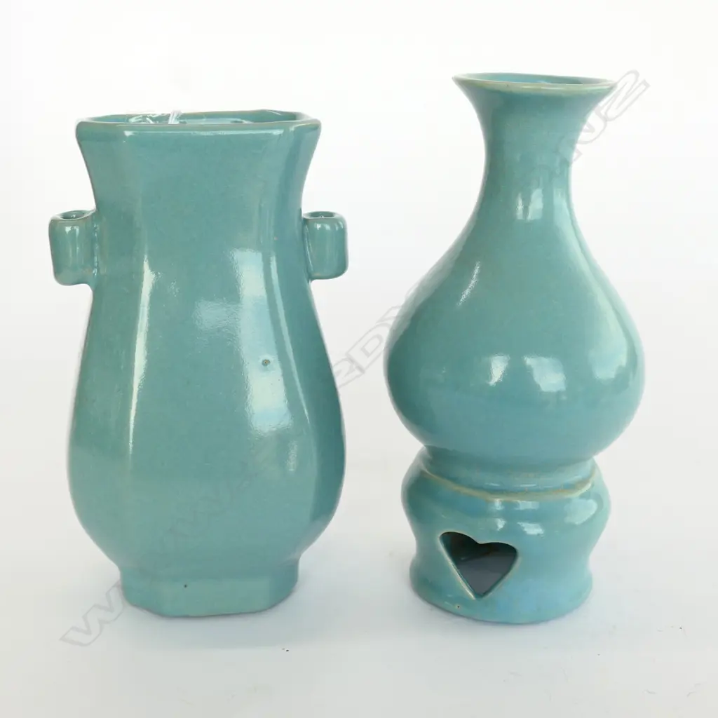 TWO CHINESE TURQUOISE GLAZED POTTERY VASES, TALLEST H.160MMMM Image 1++