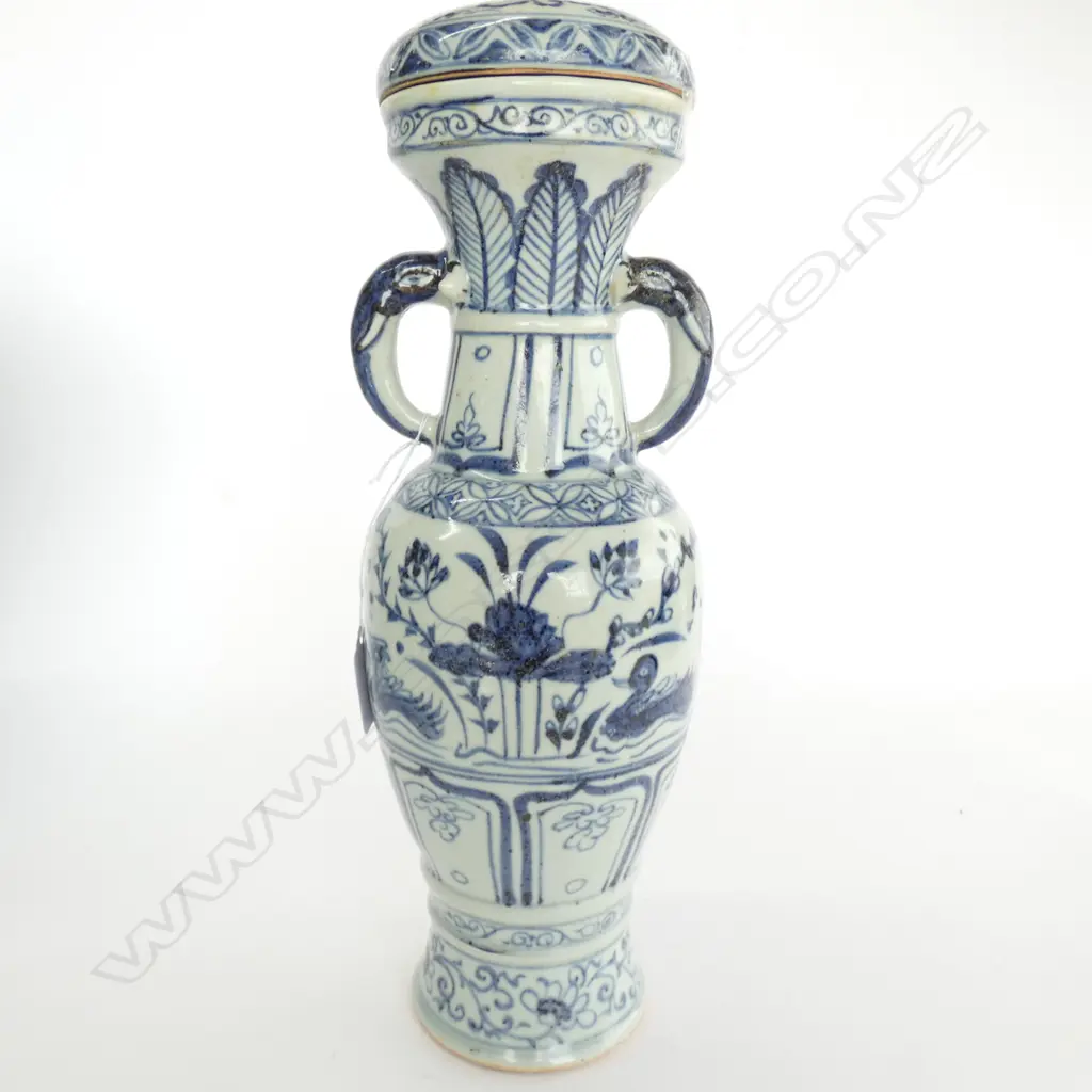 CHINESE B&W VASE, ELEPHANT HEAD HANDLES, H.340MM  Image 1++