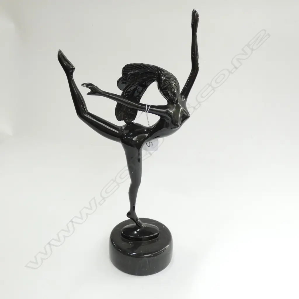 ART DECO FIGURE THE DANCING LADY Image 1++