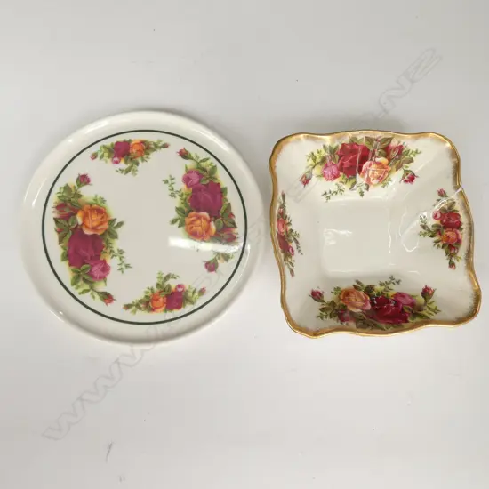 ROYAL ALBERT OCR PIN DISH & TEAPOT STAND