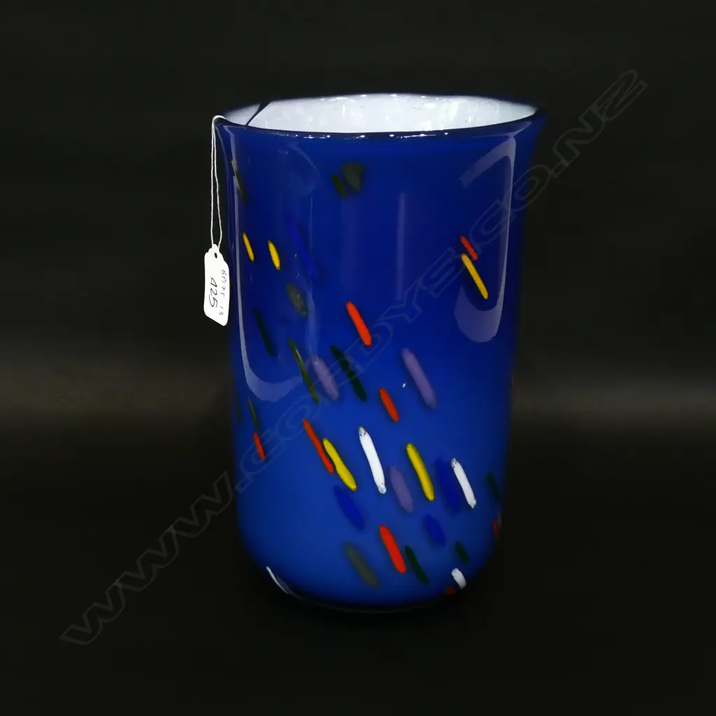 GARRY NASH GLASS VASE, SIGNED AND DATED '88. H.250mm Image 1++