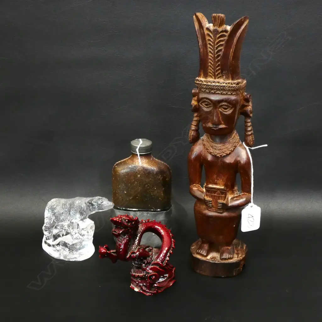 3 SCULPTURES & HIPFLASK... Image 1++