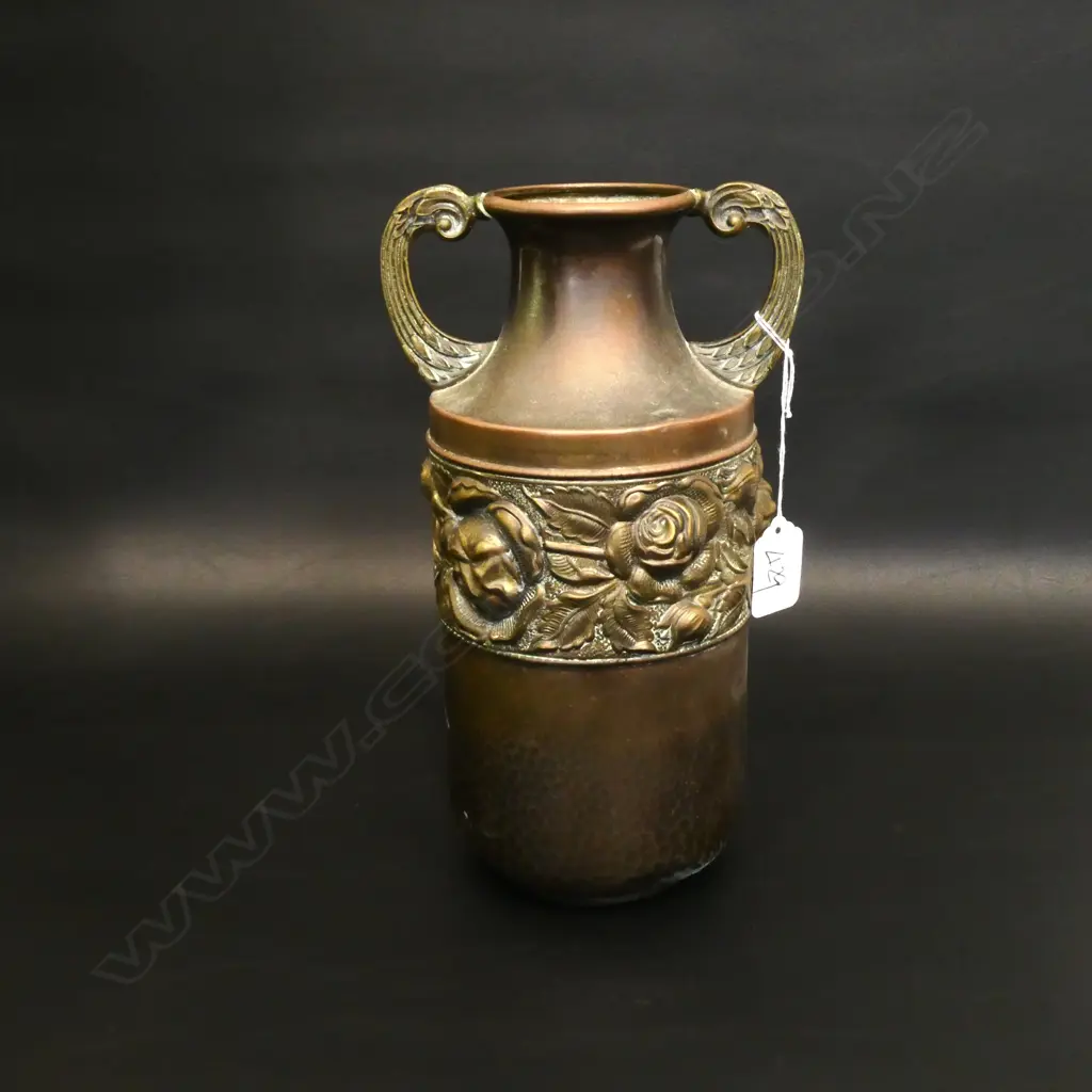 ARTS & CRAFTS BRASS VASE Image 1++