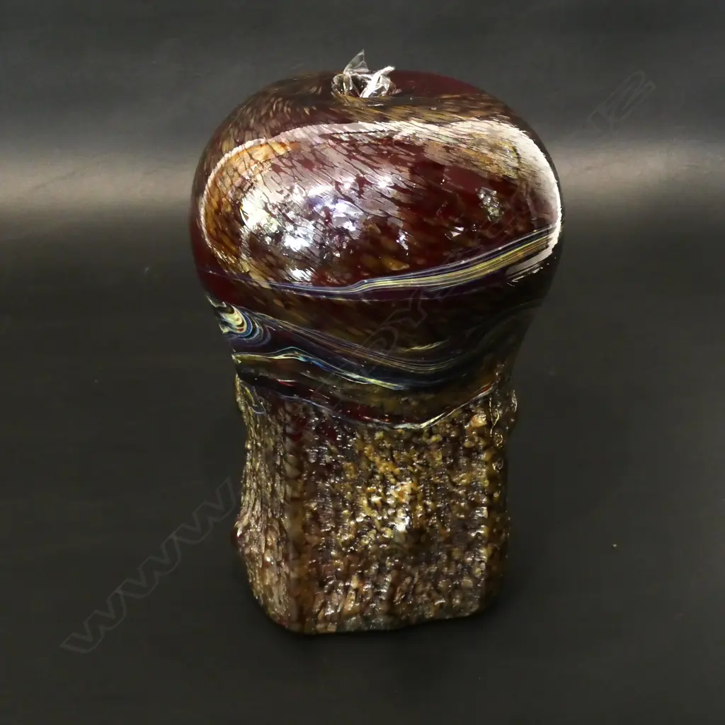 MOULDED AND BLOWN GLASS VASE, MARKED G. NASH '80. H.190mm Image 1++