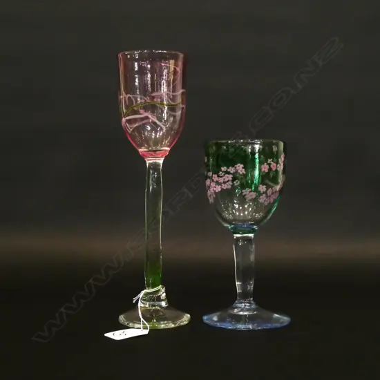 2 STEMMED WINE GLASSES BY PETER RAOS & PETER VIESNIK