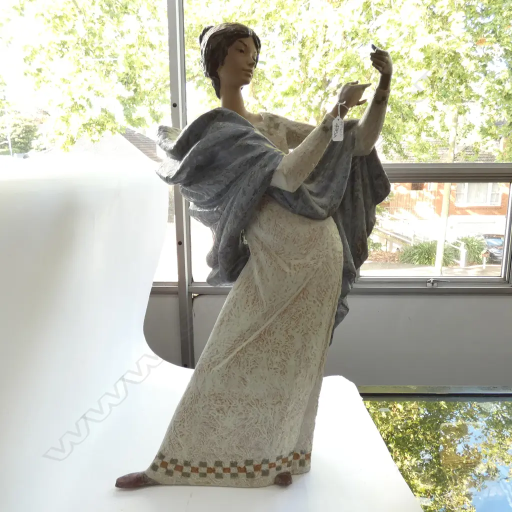 LARGE LLADRO LADY C. 1960S H. 880MM  PROFESSIONAL RESTORATION TO HAND Image 1++