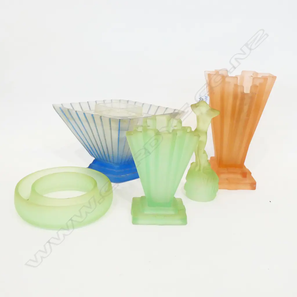 ASST DEPRESSION WARE X 5 Image 1++