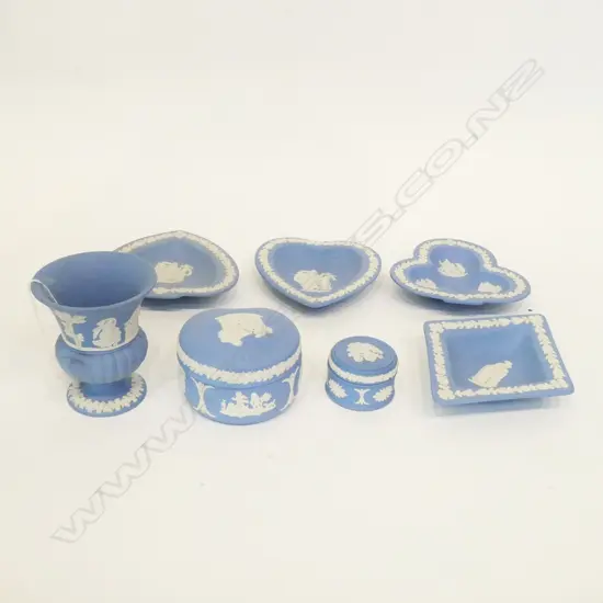7 WEDGWOOD JASPERWARE ITEMS