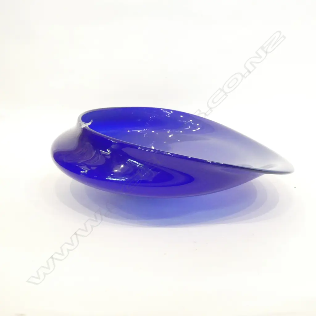 ANDREW WILLIAMS ART GLASS PAUA SHELL BOWL Image 1++
