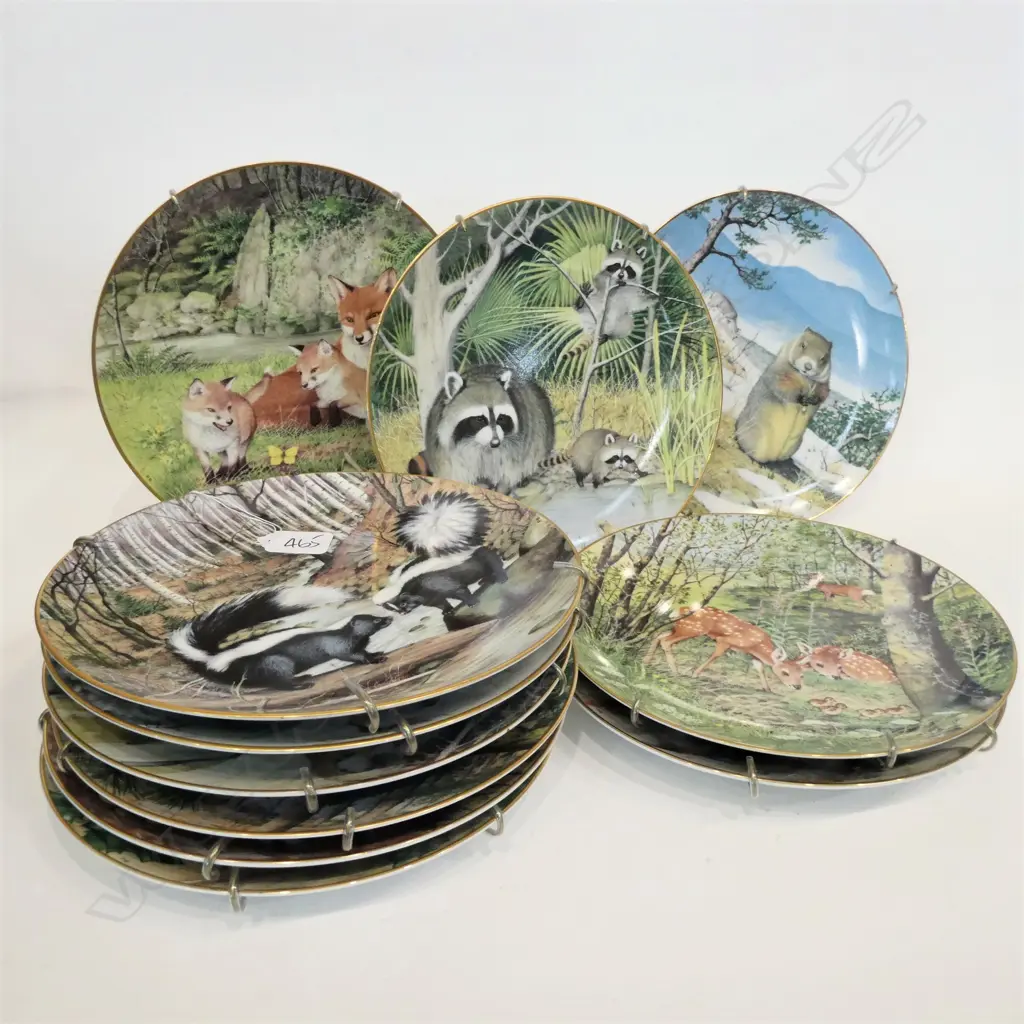 11 FRANKLIN PORCELAIN PLATES 'THE WOODLAND YEAR' 230MM DIA Image 1++