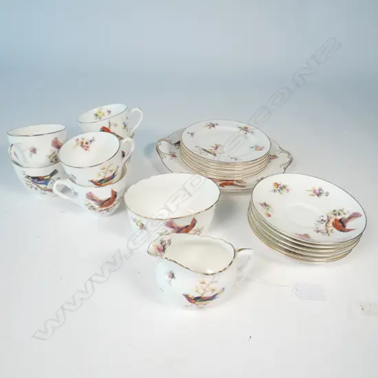 21 PCE ROYAL DOULTON TEA SET; 6 TRIOS, MILK, SUGAR, PLATE