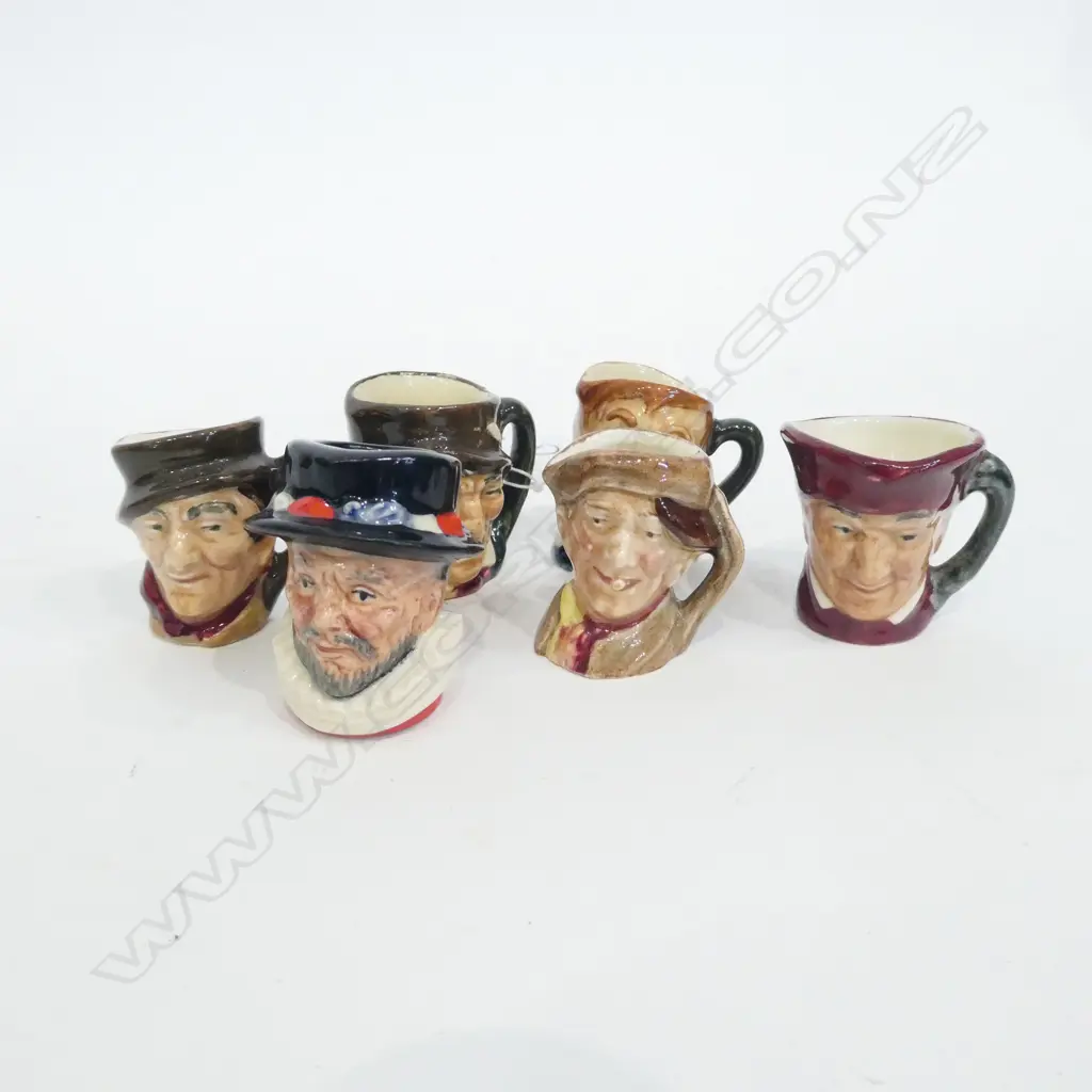 6 ROYAL DOULTON TINY CHARACTER JUGS Image 1++