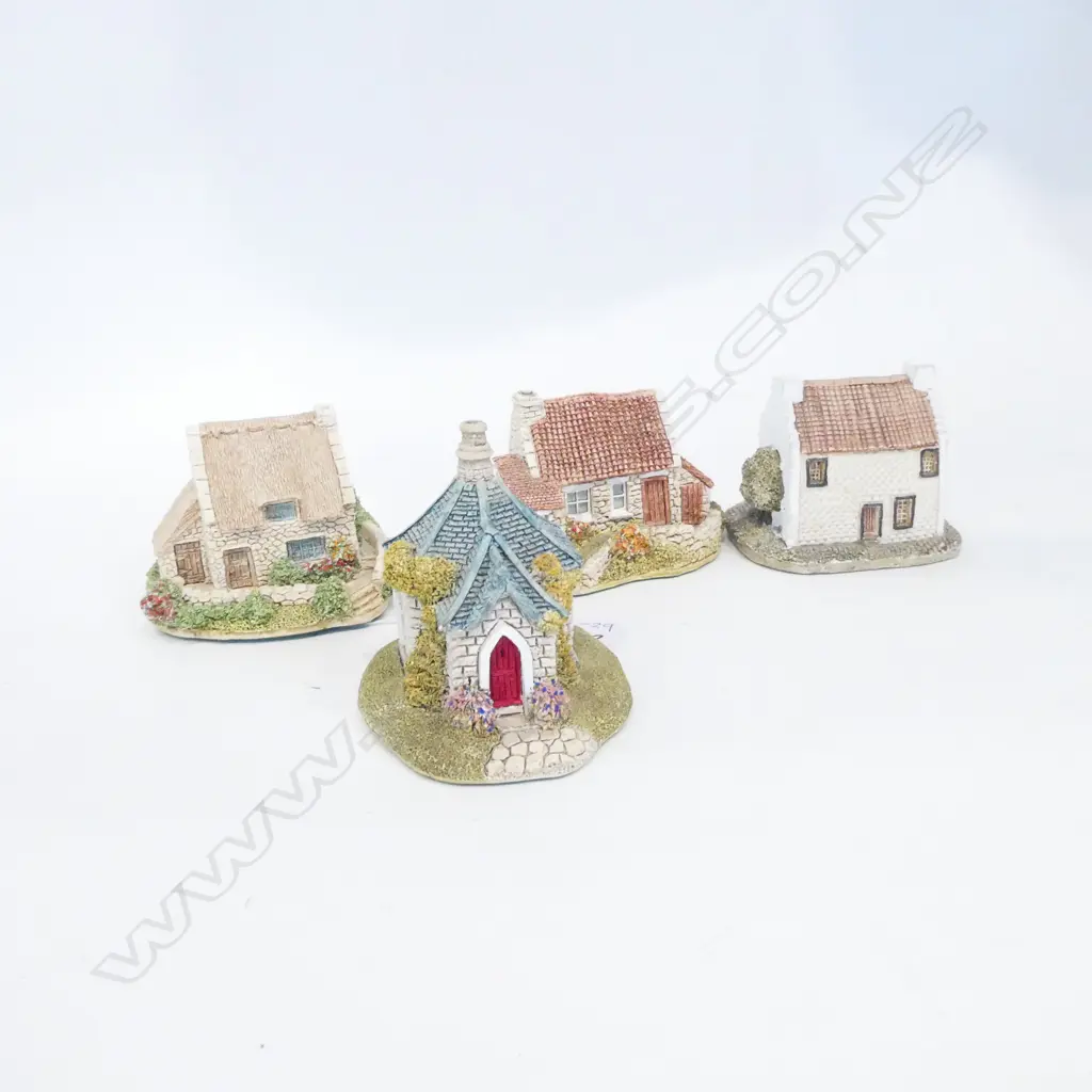 4 LILLIPUT HOUSES Image 1++