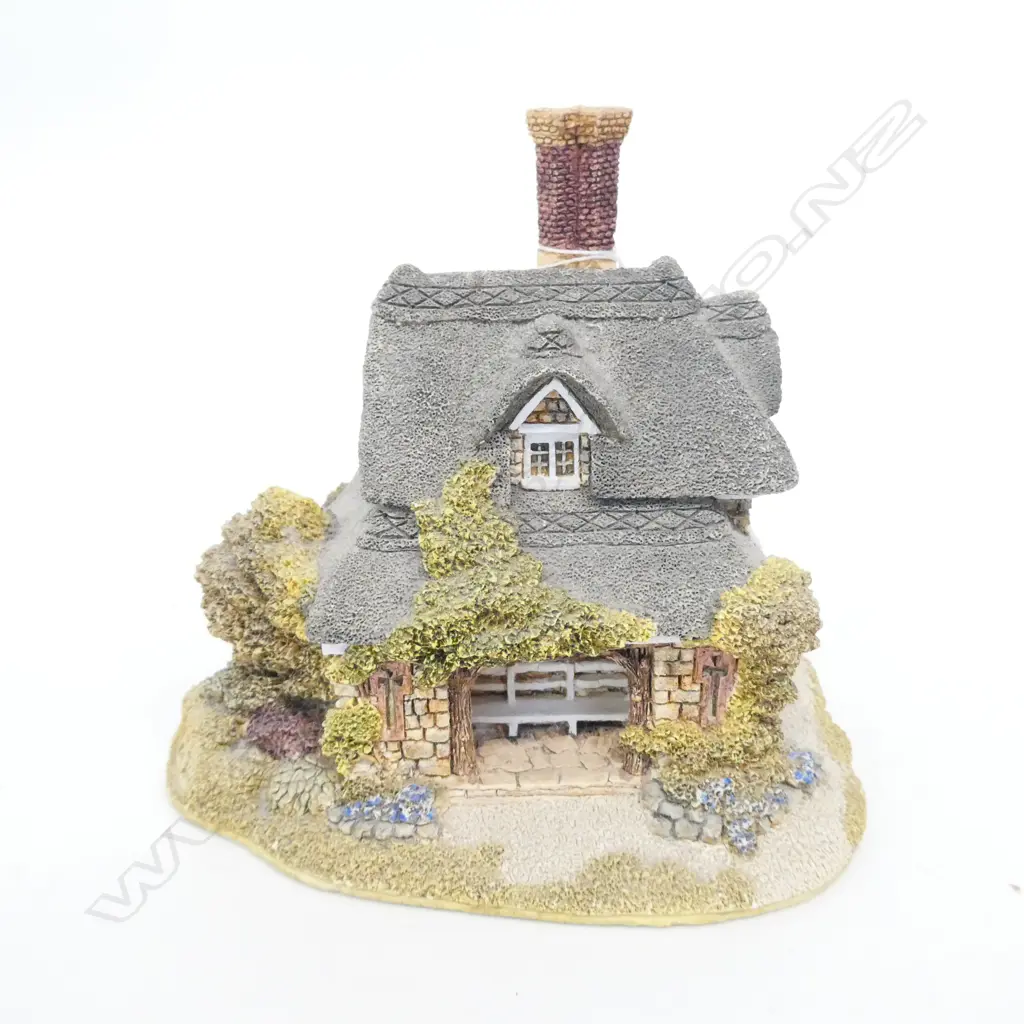 LILLIPUT OAK COTTAGE BOXED Image 1++