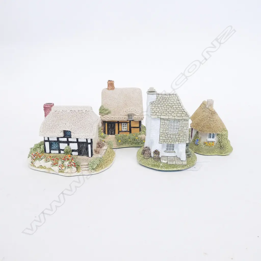 4 LILLIPUT HOUSES Image 1++