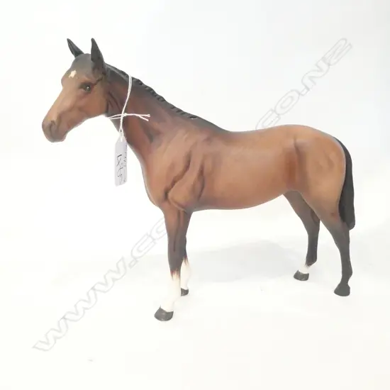 BESWICK HORSE 701 8" BOIS ROUSSEL