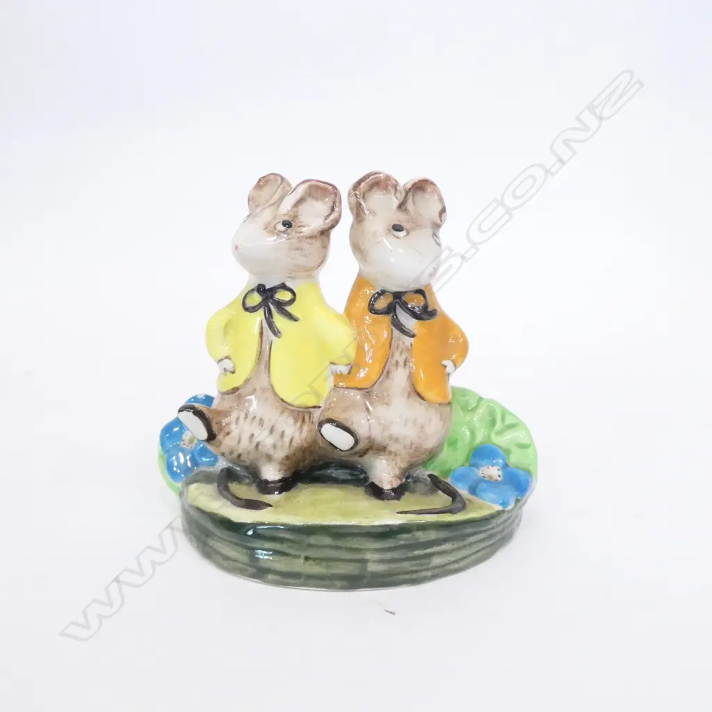 BESWICK KITTY MCBRIDE "A DOUBLE ACT" Image 1++