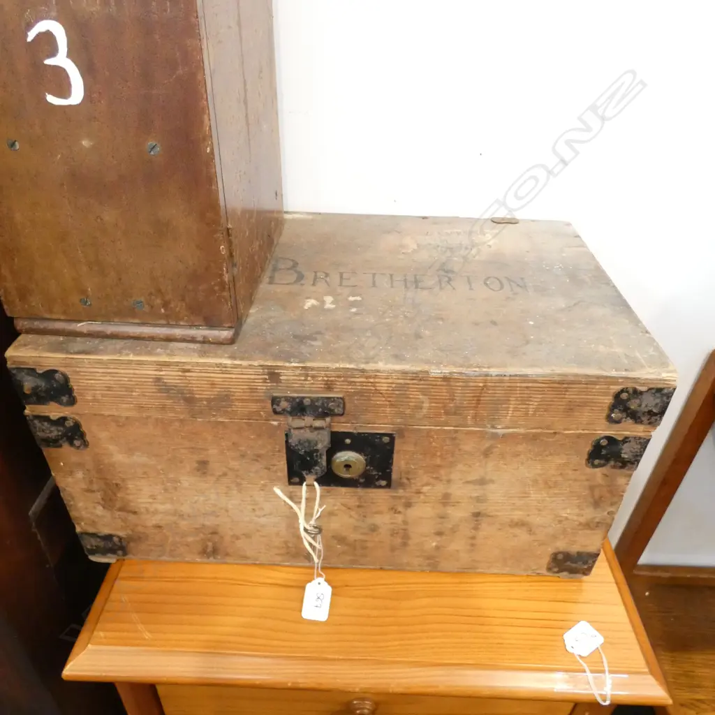 BOX OF MODEL MAKING WOOD ETC Image 1++