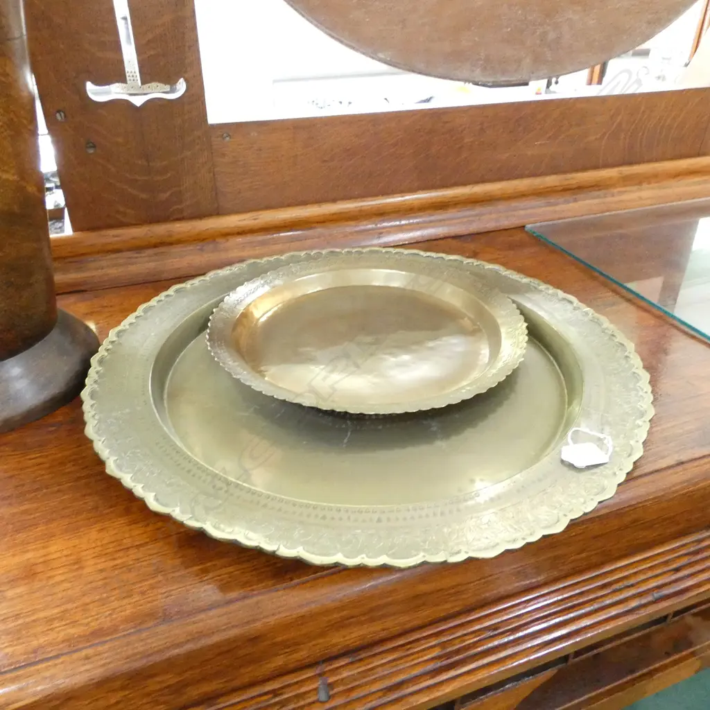 2 BRASS TRAYS 540MM DIA Image 1++