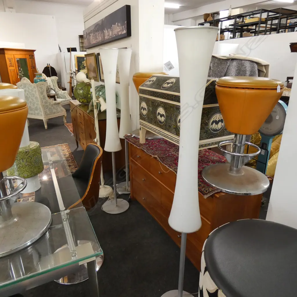 3 TALL LIGHTS H. 1680MM Image 1++