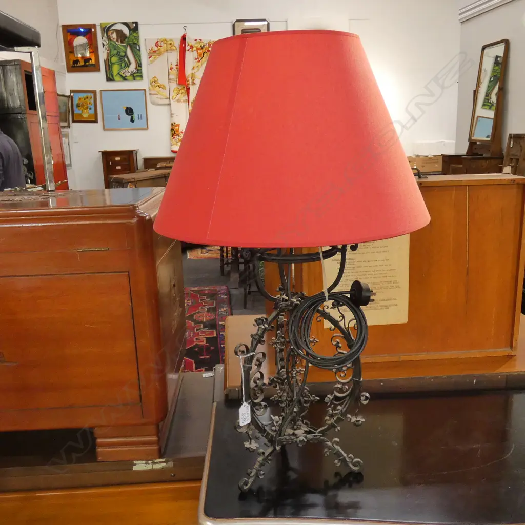 ORNATE IRON LAMP H. 760MM Image 1++