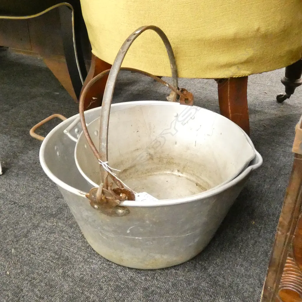 2 VINTAGE JAM PANS Image 1++