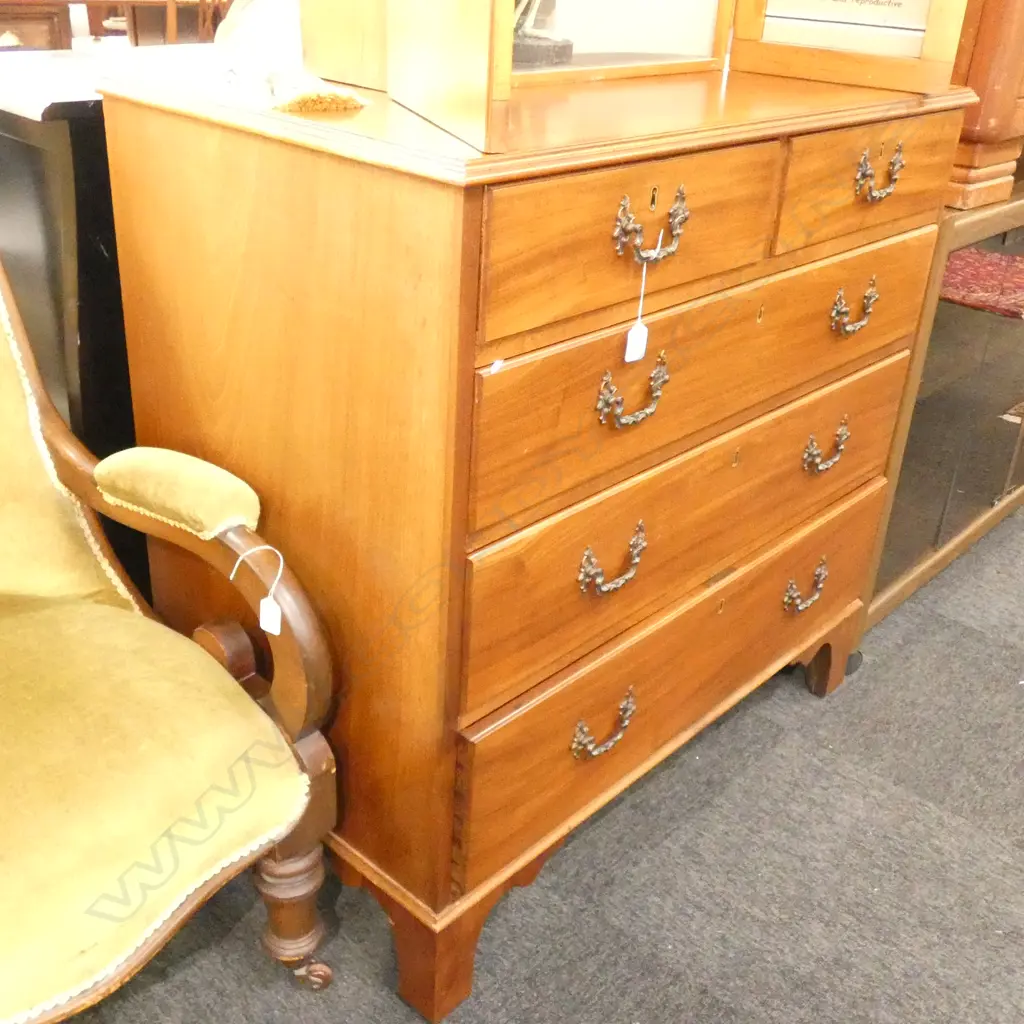 GEORGE III OVER-RESTORED FIVE DRAWER CHEST Image 1++