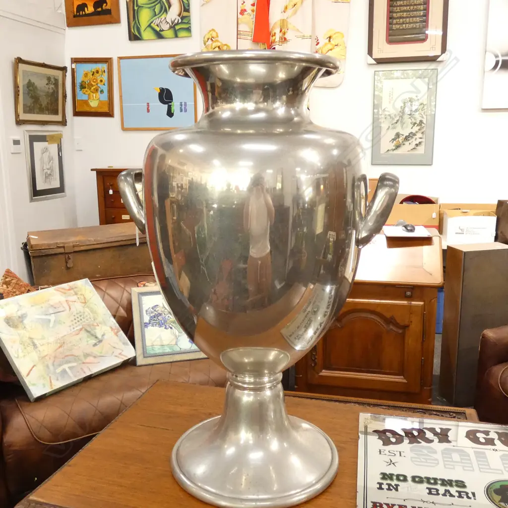 WHITE METAL LARGE TWO HANDLES URN Image 1++