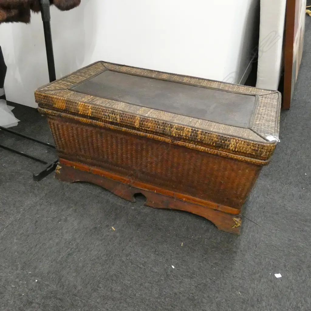 WOVEN RATTAN COFFEE TABLE L. 1050MM Image 1++