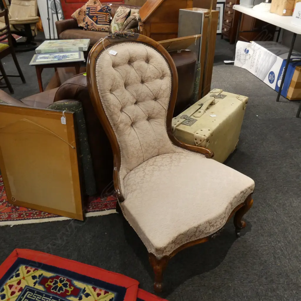 GRANDMOTHER CHAIR Image 1++