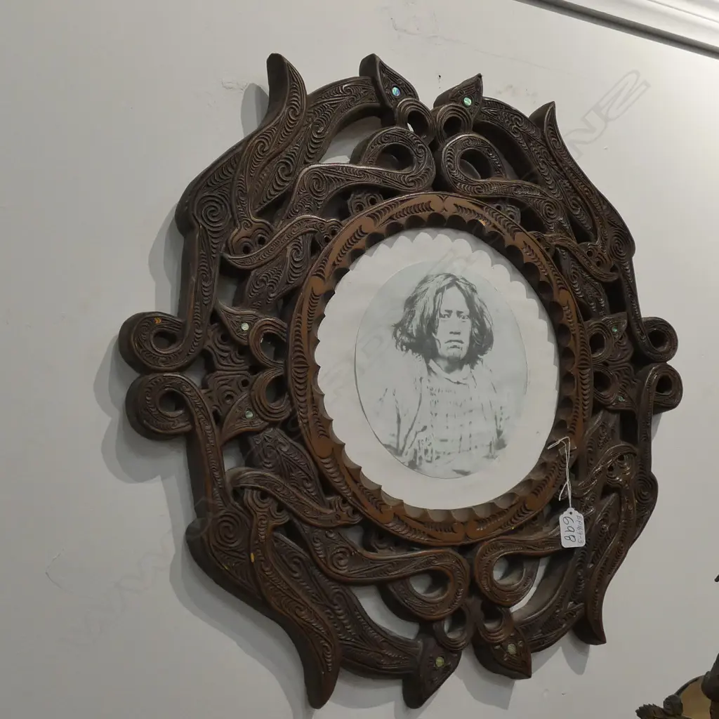 MAORI CARVED FRAME SINUOUS TANIWHA FIGURES Image 1++