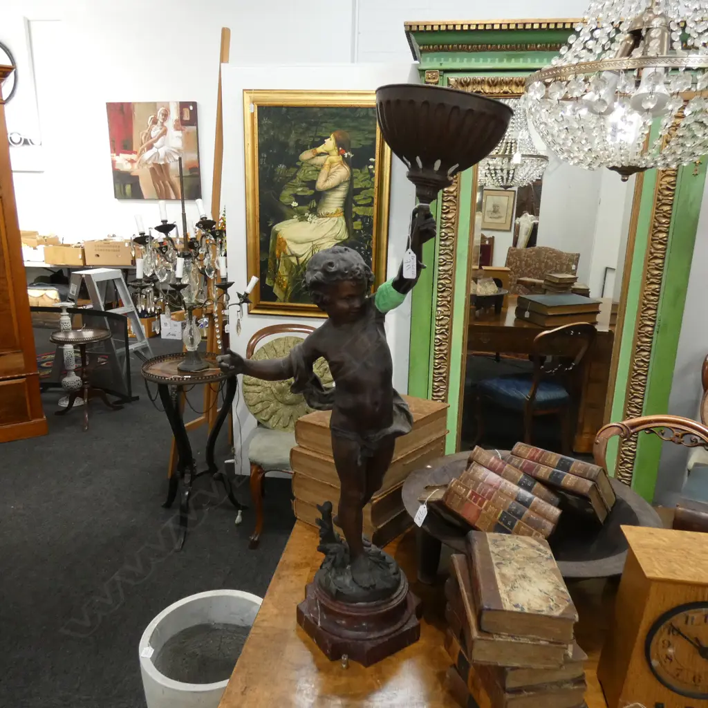 SPELTER CHERUB LAMP ON MARBLE BASE ARM AF H. 810MM Image 1++