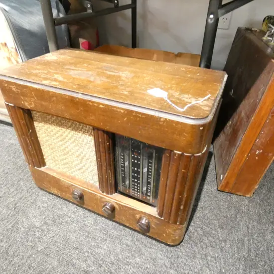 ANTIQUE WOODEN CASED NATIONAL RADIO H.350MM