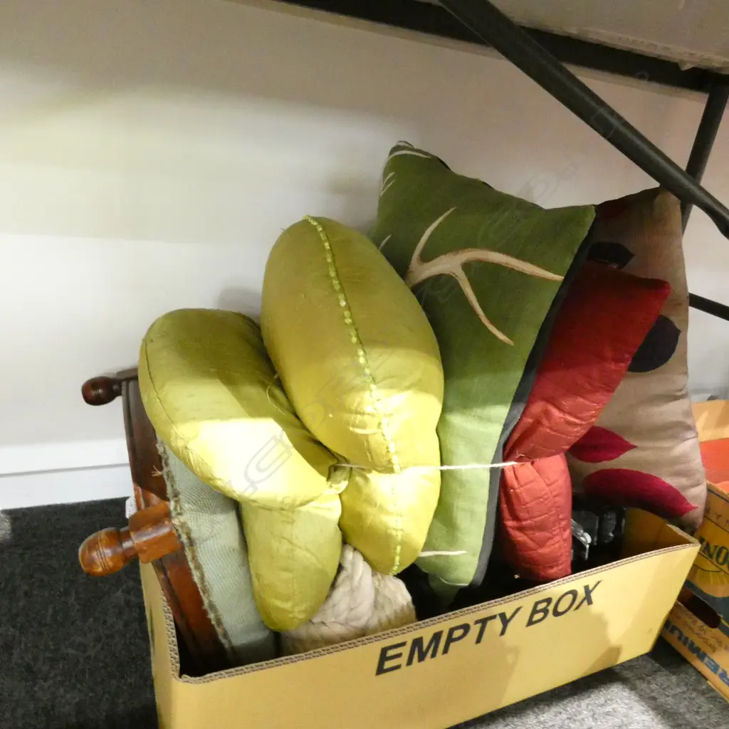 BOX LOT ASST. ITEMS; STOOL, LANTERN, TASSELS, CUSHIONS ETC Image 1++